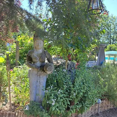 Le Quesnoy Διαμέρισμα *